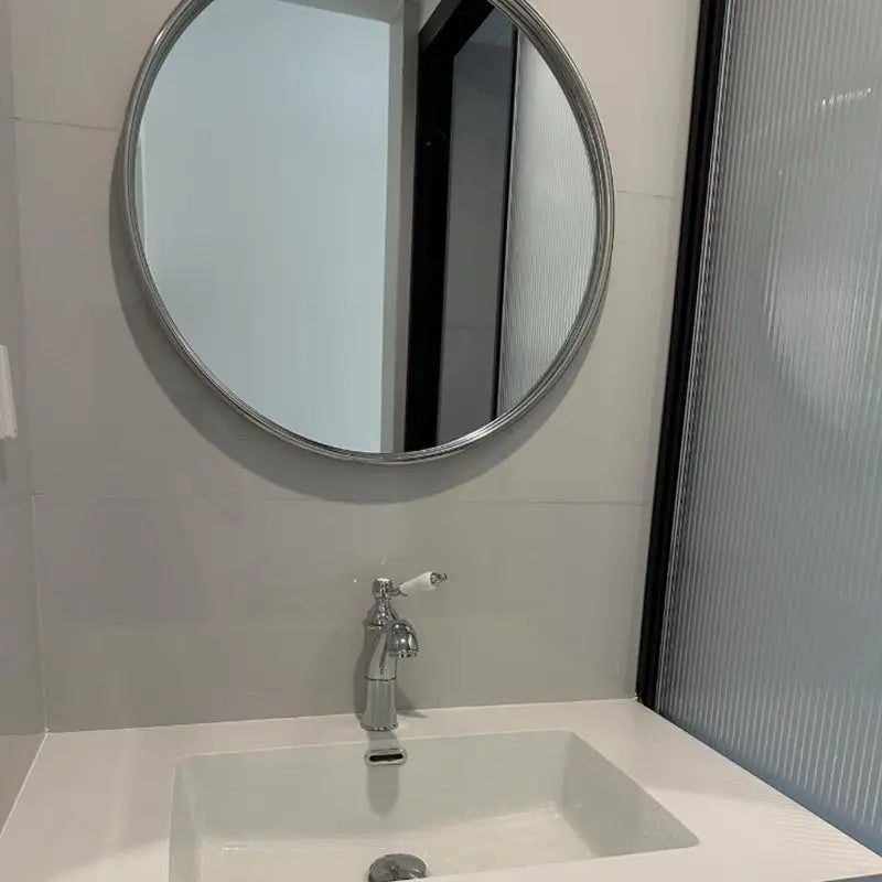 Minimalist Wall-Mounted Bathroom Mirror – Nordic Luxury