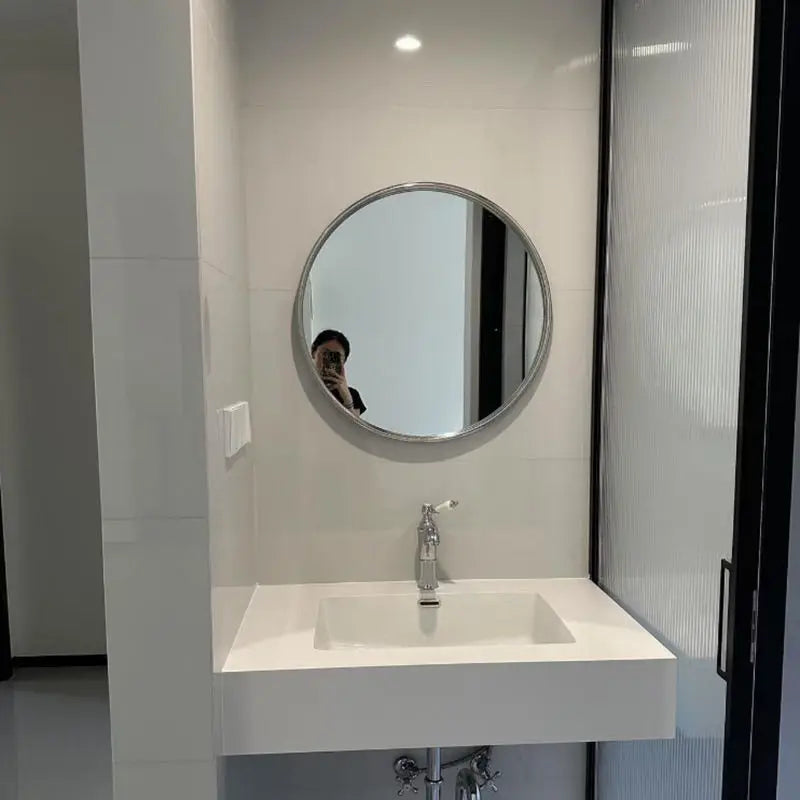 Minimalist Wall-Mounted Bathroom Mirror – Nordic Luxury