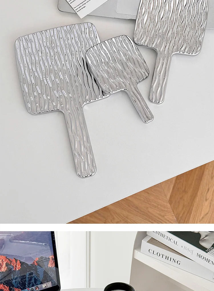 Portable Handheld Makeup Mirror – Modern Design